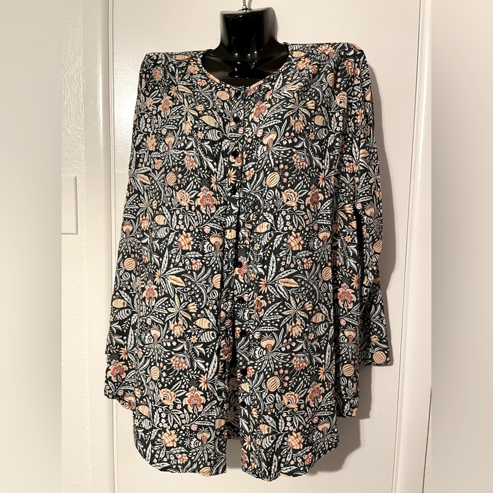 Blouse tunic button up floral Size Large long sleeve